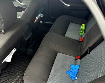 Черный Форд Мондео, объемом двигателя 1.6 л и пробегом 146 тыс. км за 7500 $, фото 9 на Automoto.ua