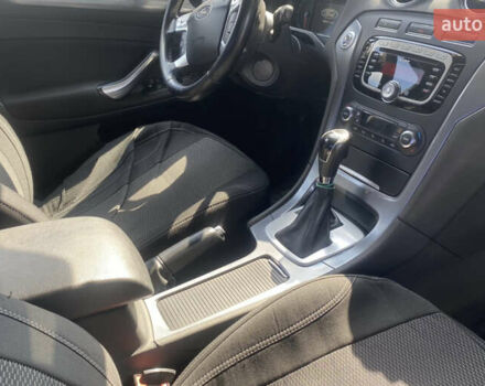 Черный Форд Мондео, объемом двигателя 2 л и пробегом 144 тыс. км за 8500 $, фото 9 на Automoto.ua