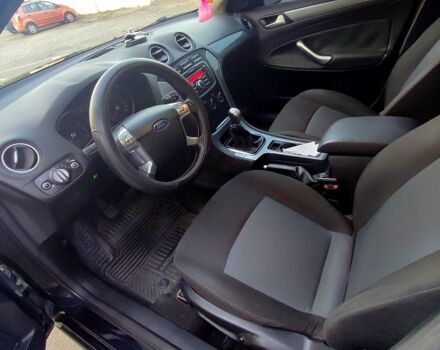Чорний Форд Мондео, об'ємом двигуна 1.6 л та пробігом 120 тис. км за 7000 $, фото 6 на Automoto.ua