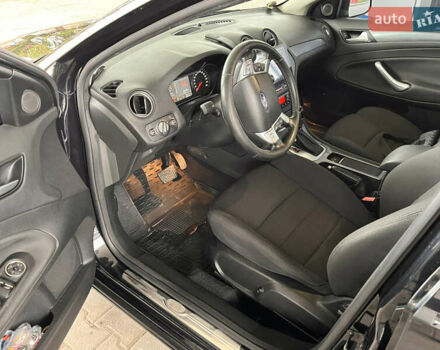 Черный Форд Мондео, объемом двигателя 2 л и пробегом 206 тыс. км за 8900 $, фото 24 на Automoto.ua