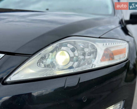 Черный Форд Мондео, объемом двигателя 2 л и пробегом 80 тыс. км за 8888 $, фото 23 на Automoto.ua