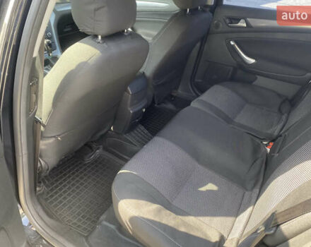 Черный Форд Мондео, объемом двигателя 2 л и пробегом 144 тыс. км за 8500 $, фото 12 на Automoto.ua