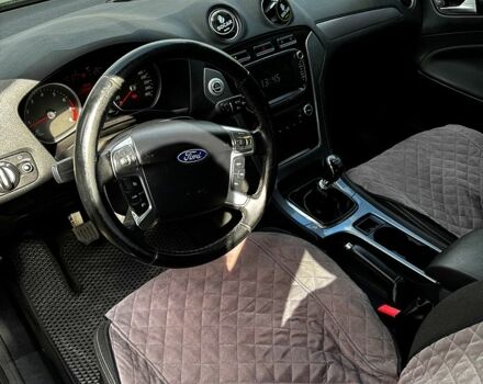 Черный Форд Мондео, объемом двигателя 1.6 л и пробегом 150 тыс. км за 7200 $, фото 5 на Automoto.ua