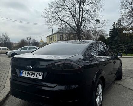 Черный Форд Мондео, объемом двигателя 1.6 л и пробегом 146 тыс. км за 7500 $, фото 5 на Automoto.ua