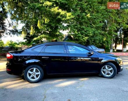 Черный Форд Мондео, объемом двигателя 1.6 л и пробегом 267 тыс. км за 7000 $, фото 2 на Automoto.ua