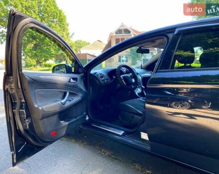 Черный Форд Мондео, объемом двигателя 1.6 л и пробегом 267 тыс. км за 7000 $, фото 9 на Automoto.ua