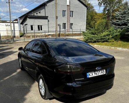 Черный Форд Мондео, объемом двигателя 1.6 л и пробегом 150 тыс. км за 7200 $, фото 1 на Automoto.ua