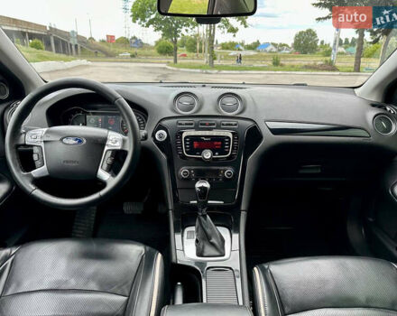 Черный Форд Мондео, объемом двигателя 2 л и пробегом 80 тыс. км за 8888 $, фото 9 на Automoto.ua
