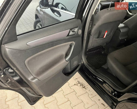 Черный Форд Мондео, объемом двигателя 2 л и пробегом 206 тыс. км за 8900 $, фото 31 на Automoto.ua