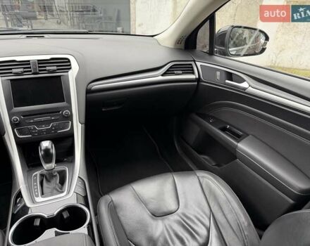 Черный Форд Мондео, объемом двигателя 2 л и пробегом 170 тыс. км за 8700 $, фото 29 на Automoto.ua