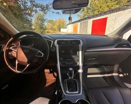 Чорний Форд Мондео, об'ємом двигуна 2 л та пробігом 195 тис. км за 12500 $, фото 10 на Automoto.ua