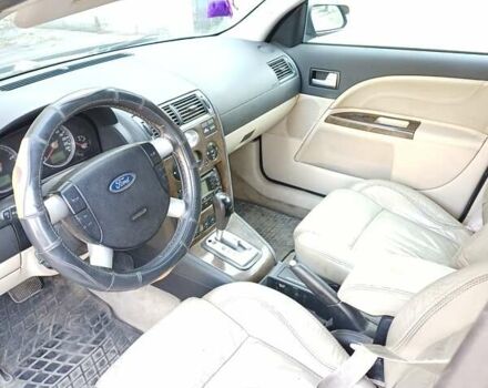 Черный Форд Мондео, объемом двигателя 2 л и пробегом 229 тыс. км за 4500 $, фото 3 на Automoto.ua