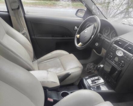 Черный Форд Мондео, объемом двигателя 2 л и пробегом 263 тыс. км за 2600 $, фото 4 на Automoto.ua