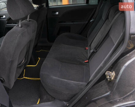 Черный Форд Мондео, объемом двигателя 2 л и пробегом 144 тыс. км за 3000 $, фото 8 на Automoto.ua