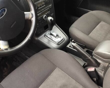 Чорний Форд Мондео, об'ємом двигуна 2 л та пробігом 252 тис. км за 4500 $, фото 3 на Automoto.ua