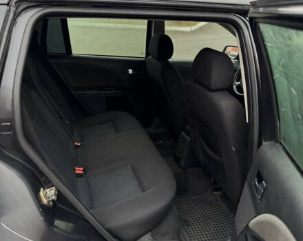 Черный Форд Мондео, объемом двигателя 1.98 л и пробегом 315 тыс. км за 3700 $, фото 14 на Automoto.ua