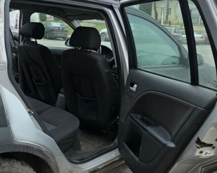 Чорний Форд Мондео, об'ємом двигуна 2 л та пробігом 333 тис. км за 1799 $, фото 17 на Automoto.ua