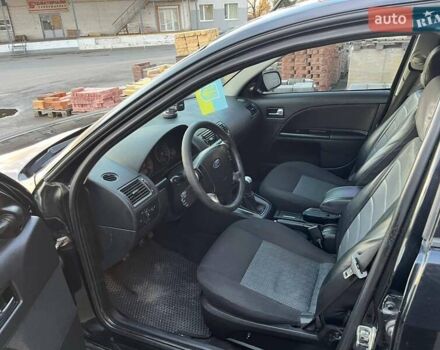 Черный Форд Мондео, объемом двигателя 1.8 л и пробегом 316 тыс. км за 3500 $, фото 11 на Automoto.ua