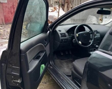 Черный Форд Мондео, объемом двигателя 2 л и пробегом 320 тыс. км за 3900 $, фото 4 на Automoto.ua