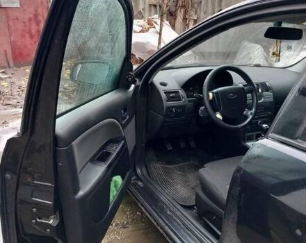 Черный Форд Мондео, объемом двигателя 2 л и пробегом 320 тыс. км за 3900 $, фото 3 на Automoto.ua