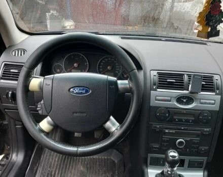 Черный Форд Мондео, объемом двигателя 2 л и пробегом 320 тыс. км за 3900 $, фото 5 на Automoto.ua