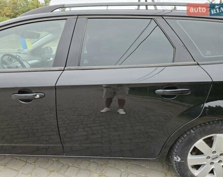 Чорний Форд Мондео, об'ємом двигуна 2 л та пробігом 394 тис. км за 4350 $, фото 15 на Automoto.ua