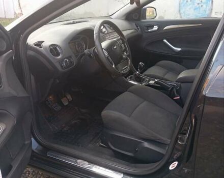 Чорний Форд Мондео, об'ємом двигуна 2 л та пробігом 317 тис. км за 4950 $, фото 7 на Automoto.ua