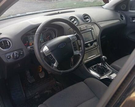 Чорний Форд Мондео, об'ємом двигуна 2 л та пробігом 317 тис. км за 4950 $, фото 6 на Automoto.ua