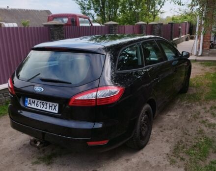 Черный Форд Мондео, объемом двигателя 1.6 л и пробегом 288 тыс. км за 6000 $, фото 1 на Automoto.ua