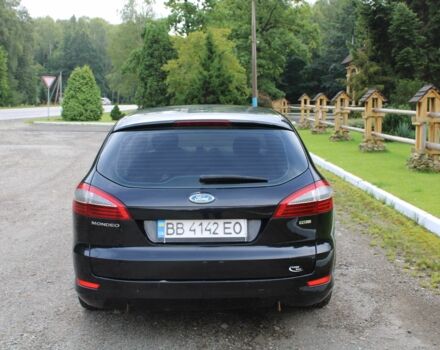 Чорний Форд Мондео, об'ємом двигуна 1.8 л та пробігом 295 тис. км за 4600 $, фото 2 на Automoto.ua