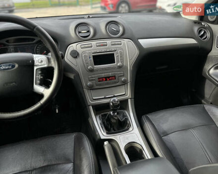 Чорний Форд Мондео, об'ємом двигуна 2 л та пробігом 265 тис. км за 8600 $, фото 42 на Automoto.ua
