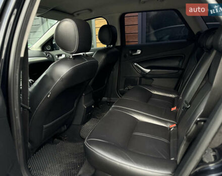 Чорний Форд Мондео, об'ємом двигуна 2 л та пробігом 265 тис. км за 8600 $, фото 50 на Automoto.ua