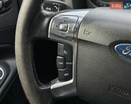 Чорний Форд Мондео, об'ємом двигуна 2 л та пробігом 265 тис. км за 8600 $, фото 37 на Automoto.ua