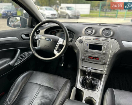 Чорний Форд Мондео, об'ємом двигуна 2 л та пробігом 265 тис. км за 8600 $, фото 34 на Automoto.ua