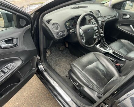 Черный Форд Мондео, объемом двигателя 2 л и пробегом 250 тыс. км за 3450 $, фото 5 на Automoto.ua