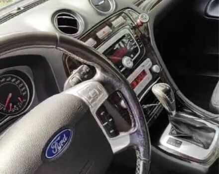 Черный Форд Мондео, объемом двигателя 2 л и пробегом 302 тыс. км за 2750 $, фото 3 на Automoto.ua