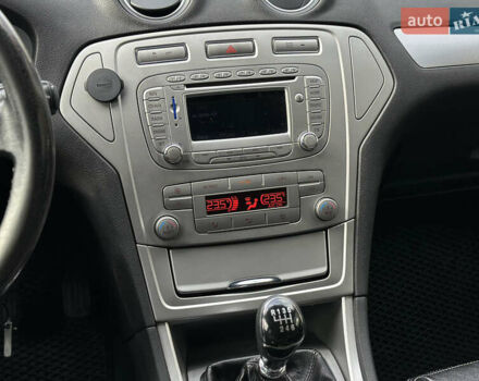 Чорний Форд Мондео, об'ємом двигуна 2 л та пробігом 265 тис. км за 8600 $, фото 43 на Automoto.ua