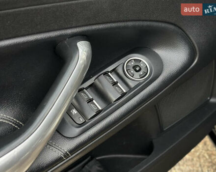 Чорний Форд Мондео, об'ємом двигуна 2 л та пробігом 265 тис. км за 8600 $, фото 26 на Automoto.ua