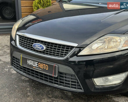 Чорний Форд Мондео, об'ємом двигуна 2 л та пробігом 265 тис. км за 8600 $, фото 5 на Automoto.ua