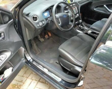 Черный Форд Мондео, объемом двигателя 2.18 л и пробегом 340 тыс. км за 8800 $, фото 15 на Automoto.ua