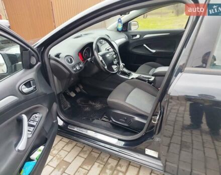 Чорний Форд Мондео, об'ємом двигуна 2 л та пробігом 286 тис. км за 6300 $, фото 12 на Automoto.ua