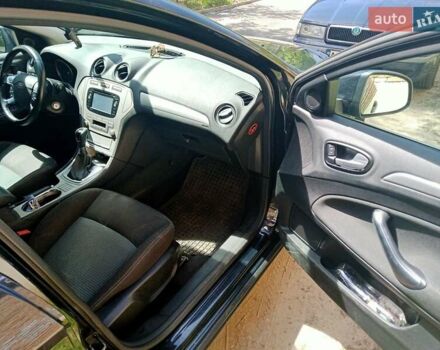 Чорний Форд Мондео, об'ємом двигуна 2 л та пробігом 340 тис. км за 7100 $, фото 6 на Automoto.ua