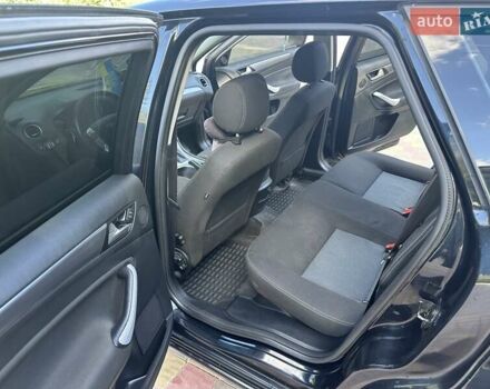 Черный Форд Мондео, объемом двигателя 2 л и пробегом 280 тыс. км за 7100 $, фото 5 на Automoto.ua