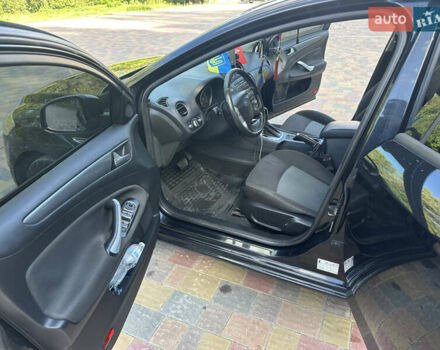 Черный Форд Мондео, объемом двигателя 2 л и пробегом 280 тыс. км за 6950 $, фото 5 на Automoto.ua