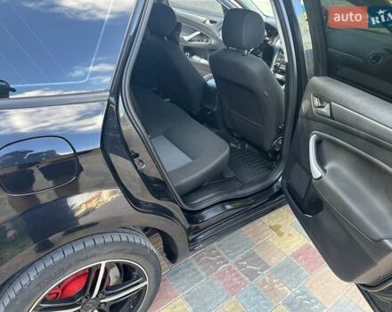 Черный Форд Мондео, объемом двигателя 2 л и пробегом 280 тыс. км за 7100 $, фото 6 на Automoto.ua