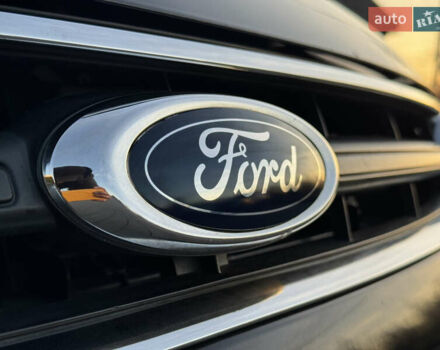 Черный Форд Мондео, объемом двигателя 1.6 л и пробегом 232 тыс. км за 8899 $, фото 6 на Automoto.ua
