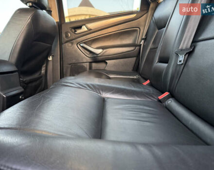 Черный Форд Мондео, объемом двигателя 1.6 л и пробегом 232 тыс. км за 8899 $, фото 72 на Automoto.ua