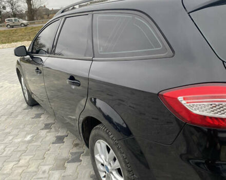 Черный Форд Мондео, объемом двигателя 1.6 л и пробегом 250 тыс. км за 7000 $, фото 6 на Automoto.ua