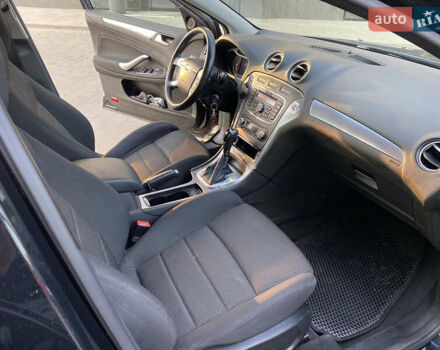 Черный Форд Мондео, объемом двигателя 2 л и пробегом 280 тыс. км за 7000 $, фото 16 на Automoto.ua