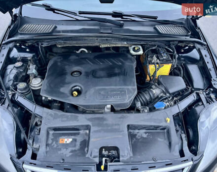 Черный Форд Мондео, объемом двигателя 1.56 л и пробегом 380 тыс. км за 5900 $, фото 29 на Automoto.ua